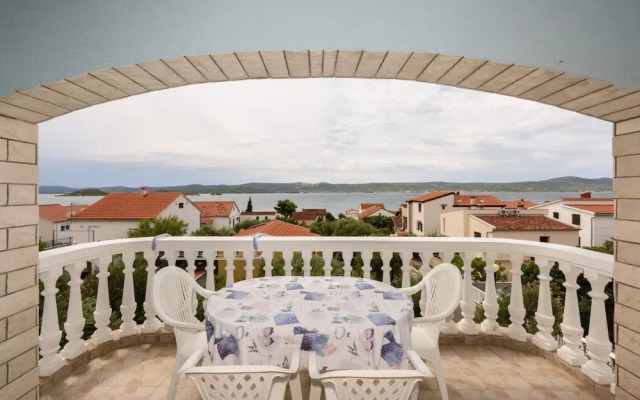 Vese - 100 m From Beach - A3