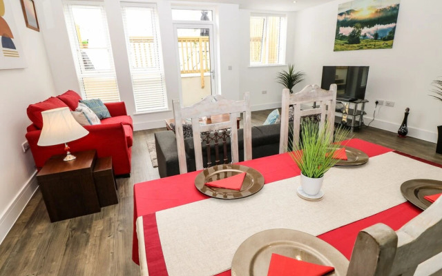 9 Breakwater Way