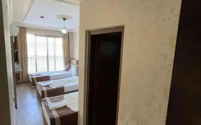 Ozgur Hotel