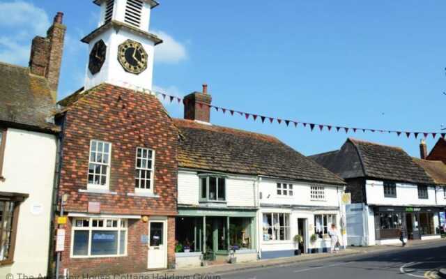 Lychgate Cottage