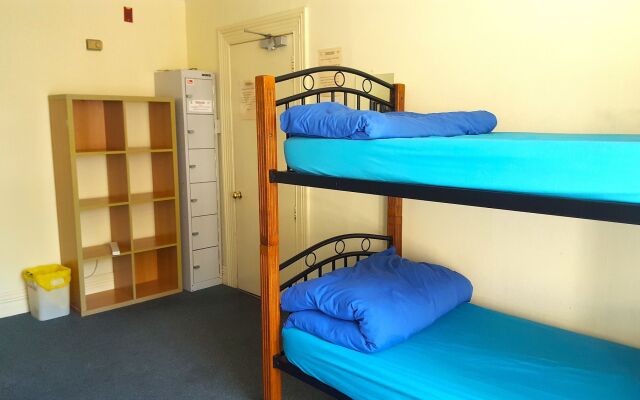 Rucksacker Backpacker Hostel