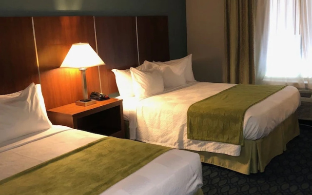 Country View Inn & Suites