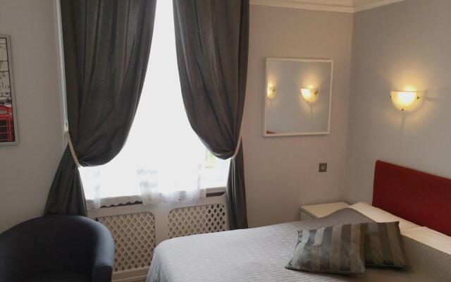 Maranton House Hotel