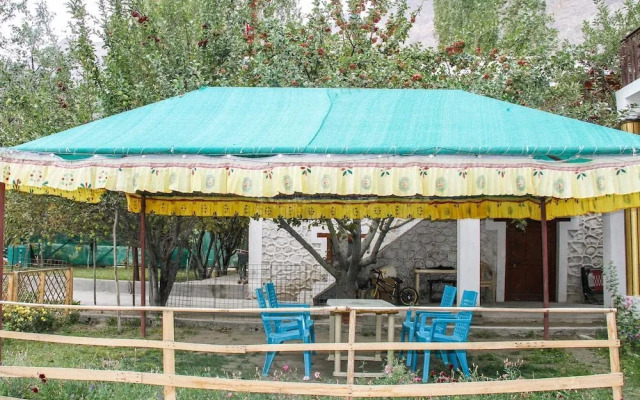 Sha Cho Guest House