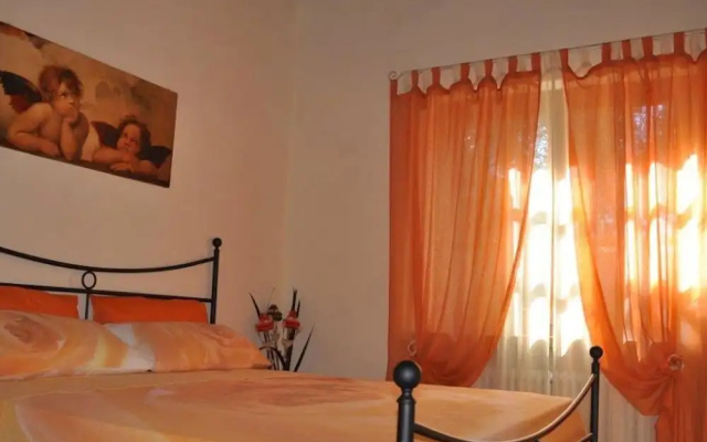 Lush Holiday Home in Rapolano Terme With Swimming Pool