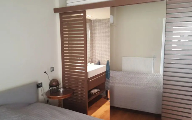 Captain's Luxury Suite