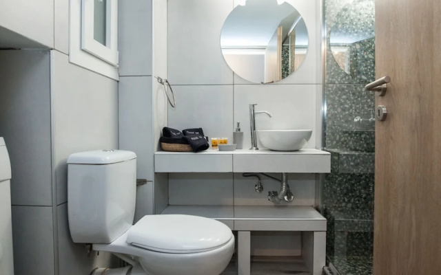 Metaxourgio 2 Bd Gem for Urban Explorers
