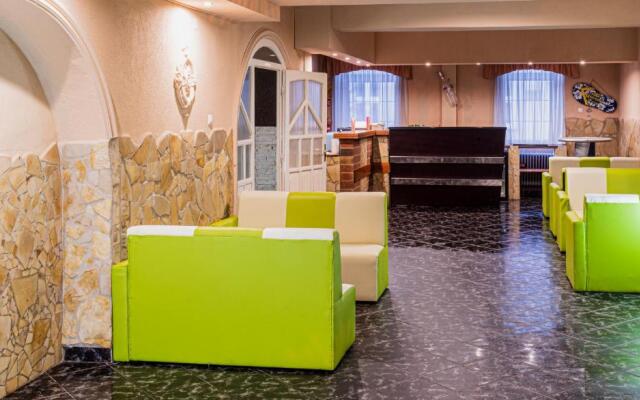 KOMPLEX -Rendezvénytermek-Panzió-Apartman-Irodák-