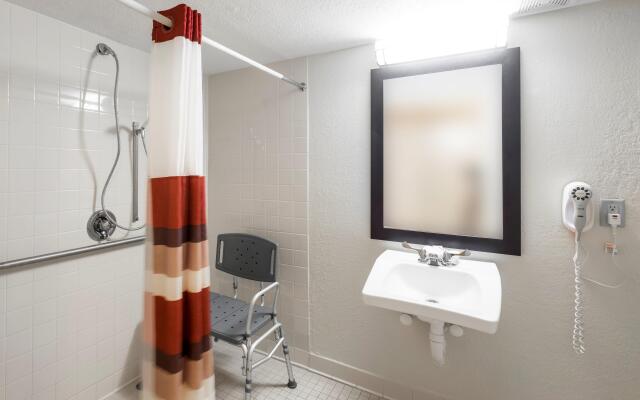 Red Roof Inn PLUS+ South Deerfield – Amherst