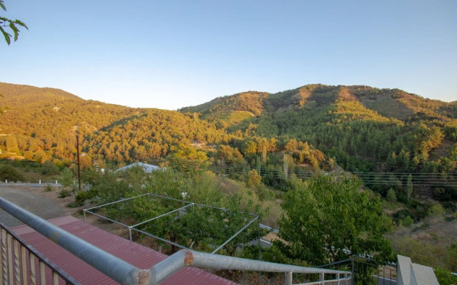 Satori Hut - Hostel