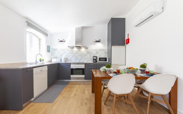 A34 - Aurora Apartment in Casa Feliz