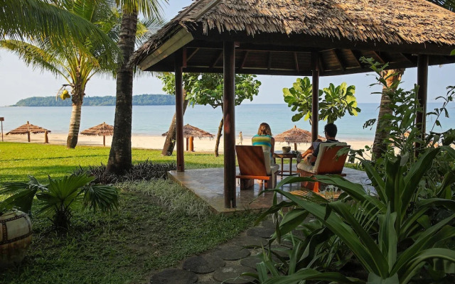 NgapaliI Bay Villas & Spa