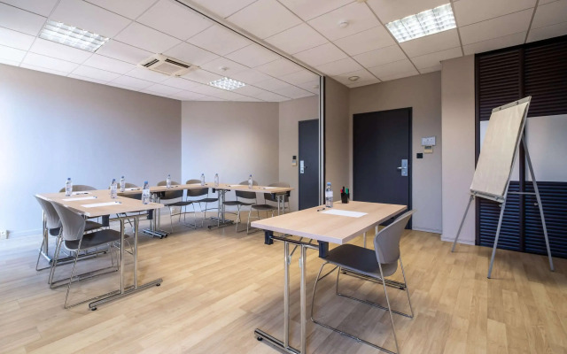 Clarion Aparthotel Toulouse Blagnac Airport