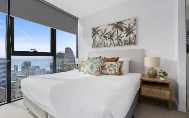 Broadbeach Casino Private Apartment GCLR