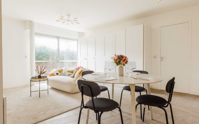 A Haven of Peace in Neuilly sur Seine