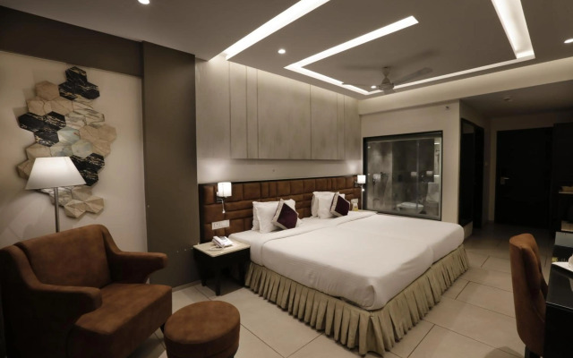 The Flora Grand