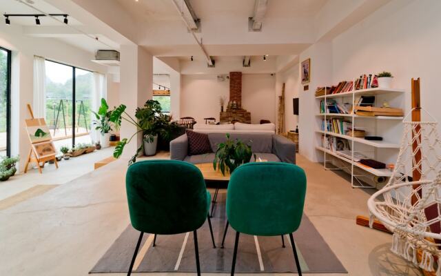 Yangshuo Serene Cove Hotel