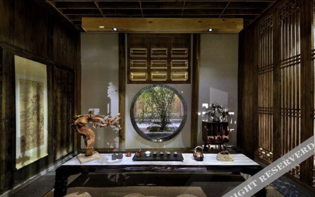 Sansheng Yizhai Hostel