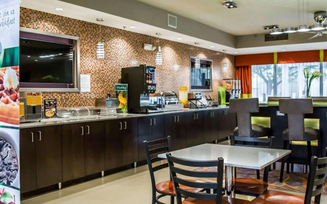 Quality Suites Fort Myers - I-75