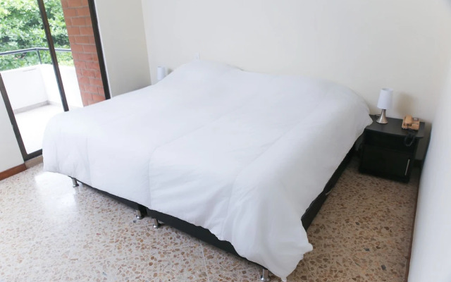 Saint Geny By Nomad Guru