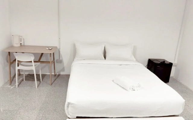 Mitr INN Sukhumvit 2 - BTS Nana