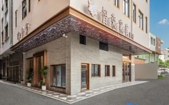Zhirong Home Apartment  (Fuhua Road Dalang Plaza)