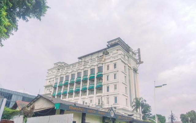 hotelImage