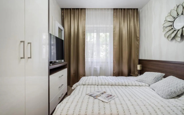 BpR Ethereal Panoramic Suite with A/C & balcony