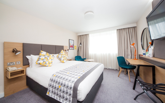 Holiday Inn London-Gatwick Airport by IHG