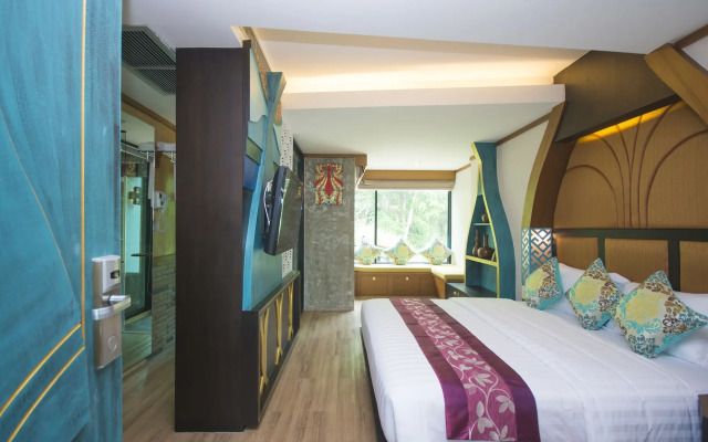 Phi Phi Nice Beach Hotel Hip