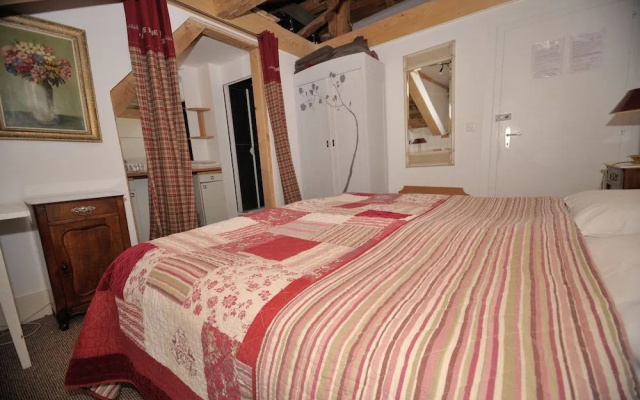 Hotel The Originals Boutique Hotel du Pillon
