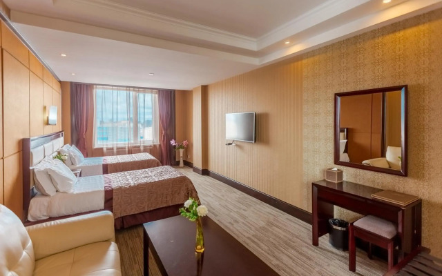 The Grand Hill Hotel