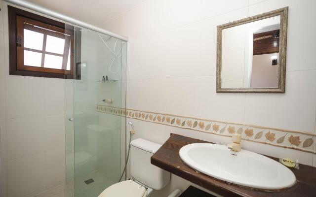 Casa c/ Área Goumert e 4 Suítes | CBR 11