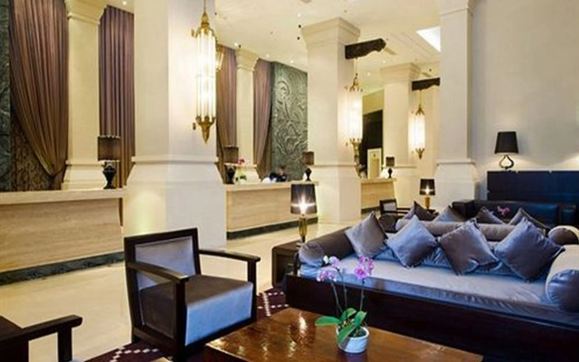 Le Parker International Hotel