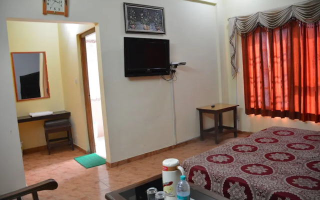 Mansarovar Hotel & Banquets