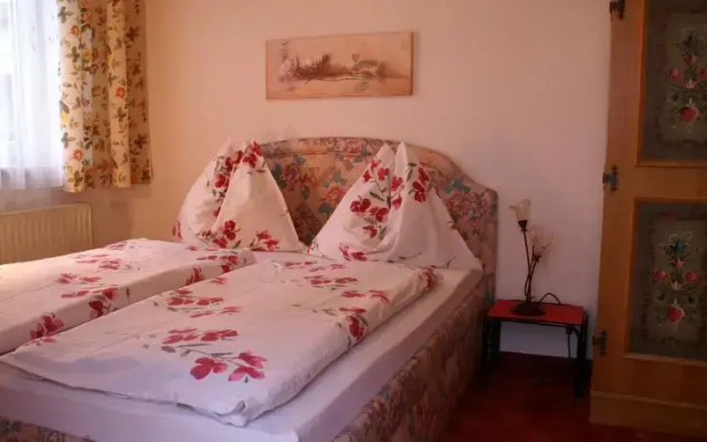 Themenpension Haus Sanz