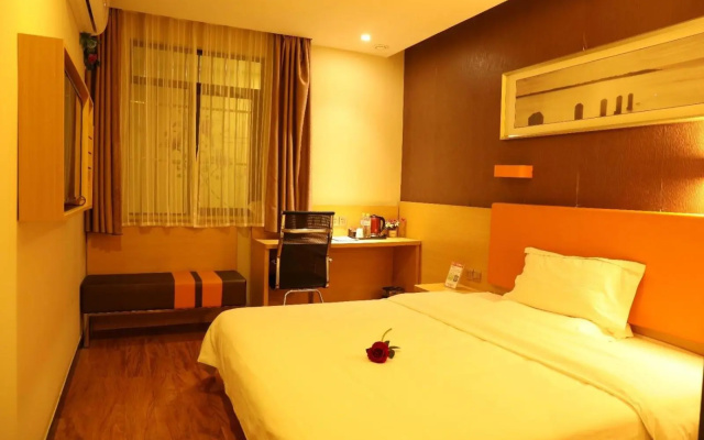 7 Days Youpin Hotel (Chengdu Dufu's Thatched Cottage Branch) – Guest Rooms – Chengdu