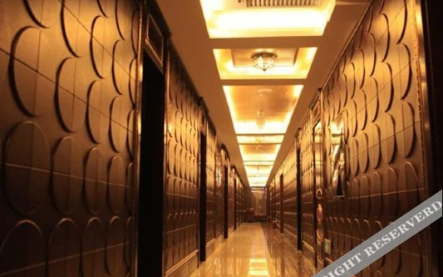 Ripple Hotel (Dandong Yalu River Bank)