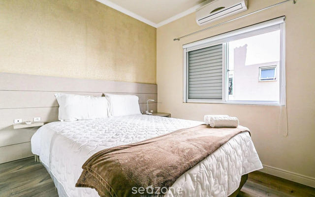 Apto charmoso a 400m da Praia em Jurerê CPS107