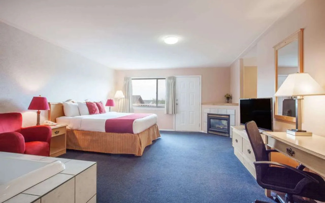 Ramada Limited 100 Mile House