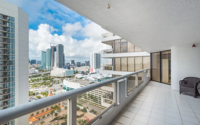 Stunning Balcony Views 3 Bedroom