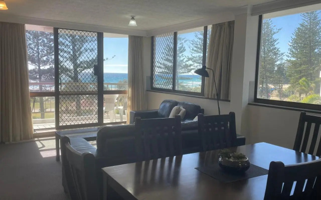 Aries Holiday Apartments