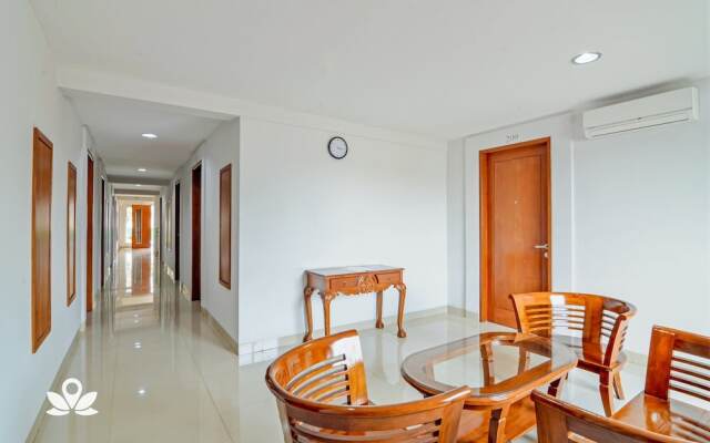 ZEN Rooms Basic near Cilandak Town Square