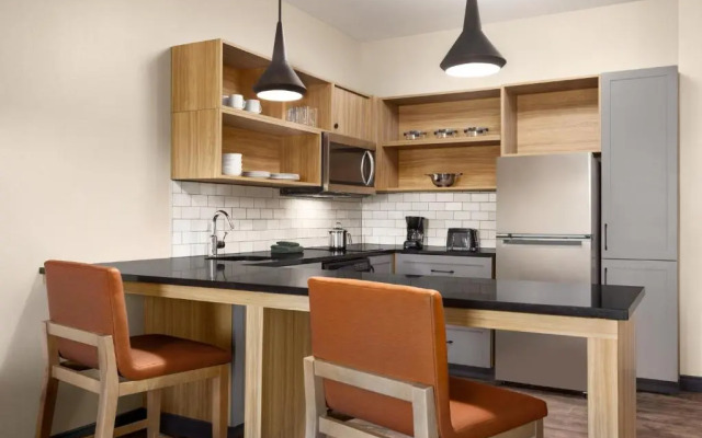 Candlewood Suites Navasota