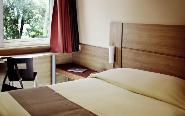 Ibis Canoas Shopping