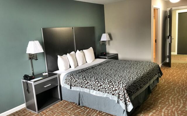 Days Inn Council Bluffs/9th Ave