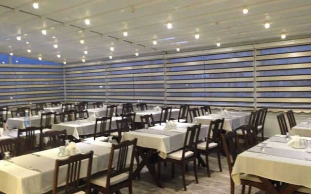 Centrum Business Hotel