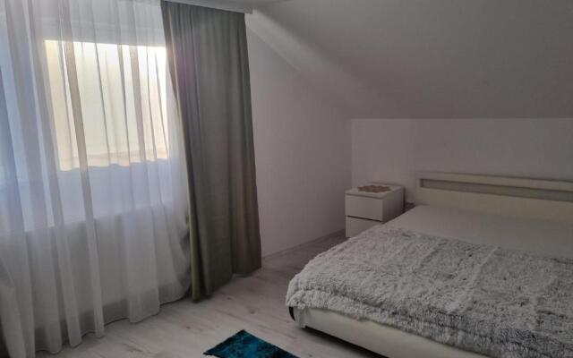 Izabella Guest House
