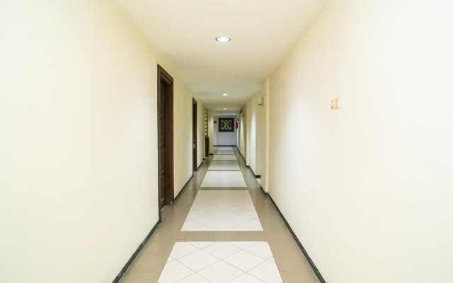 Urbanview Hotel Grand Sumatera Surabaya