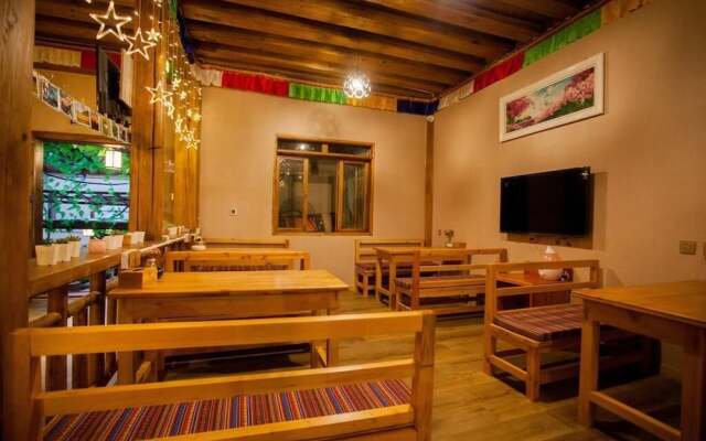 Shangri-La Gu Yue Boutique Guesthouse